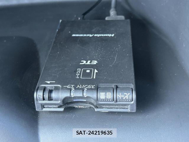 Honda FIT 2013-12 8727028-3