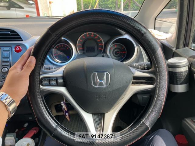 Honda FIT 2009-09 8728611-14