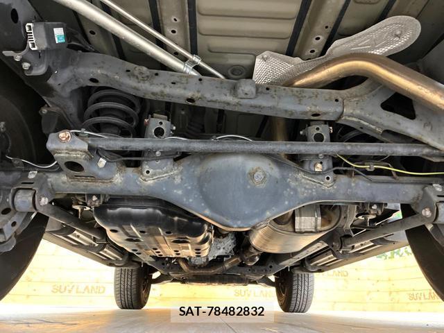 Toyota FJ CRUISER 2016-11 8727780-18