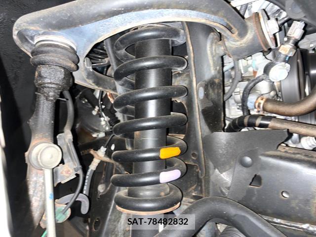 Toyota FJ CRUISER 2016-11 8727780-19