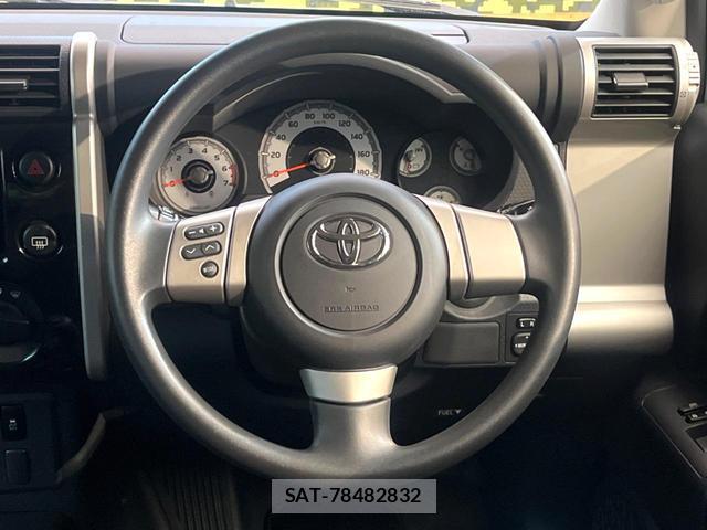 Toyota FJ CRUISER 2016-11 8727780-9