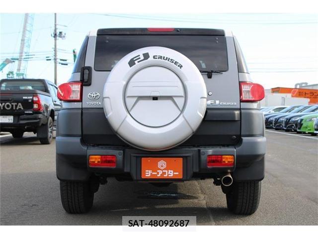 Toyota FJ CRUISER 2015-09 8730061-11