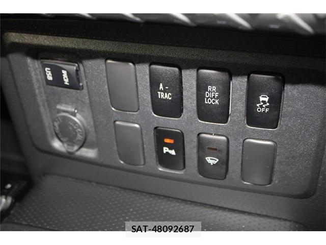 Toyota FJ CRUISER 2015-09 8730061-5