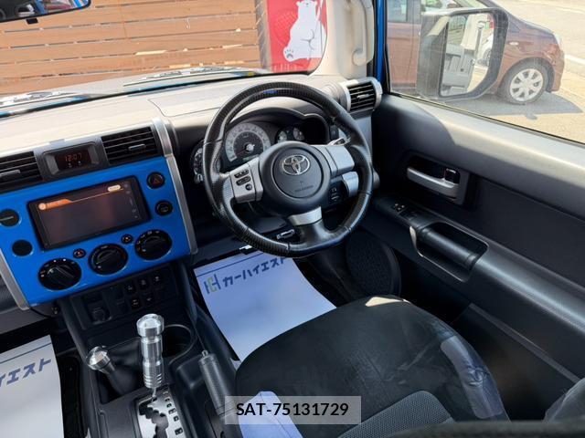 Toyota FJ CRUISER 2011-07 8730167-16