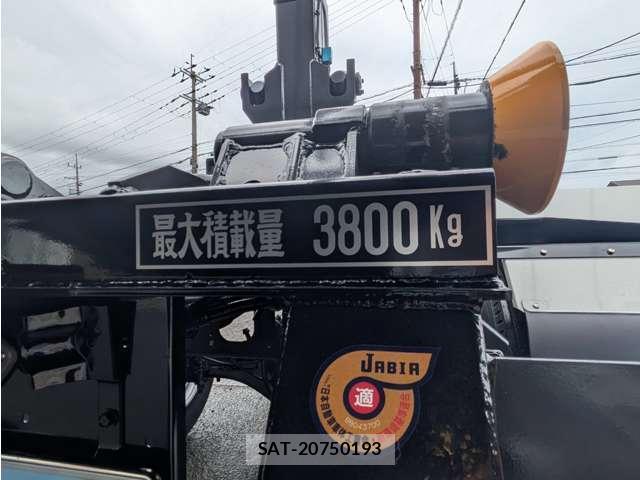 Isuzu FORWARD 2026-08 8726163-18