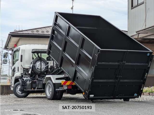Isuzu FORWARD 2026-08 8726163-4
