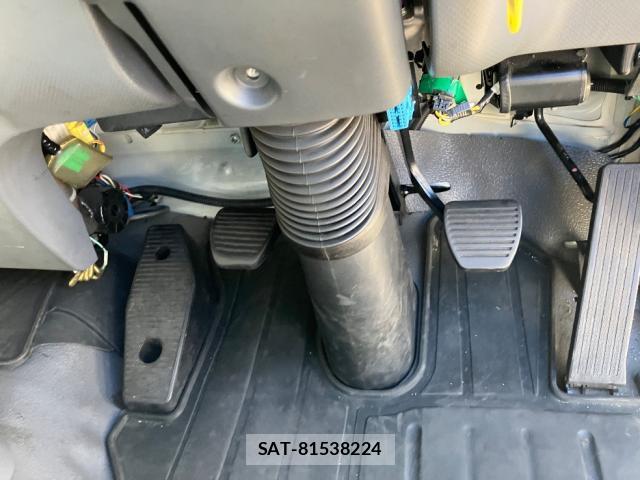 Isuzu FORWARD 2011-03 8730402-17