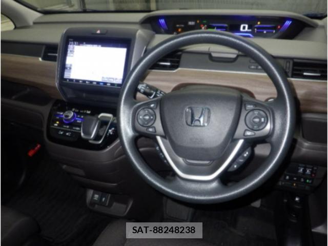 Honda FREED HYBRID 2023-09 8729214-2