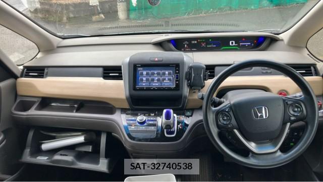 Honda FREED HYBRID 2018-05 8729586-2