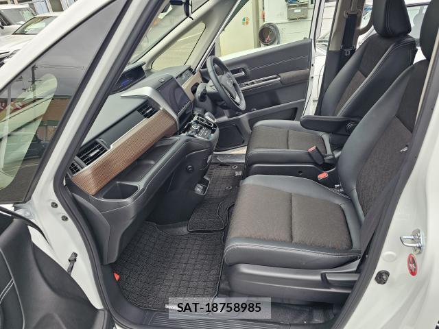 Honda FREED HYBRID 2024-04 8730123-3