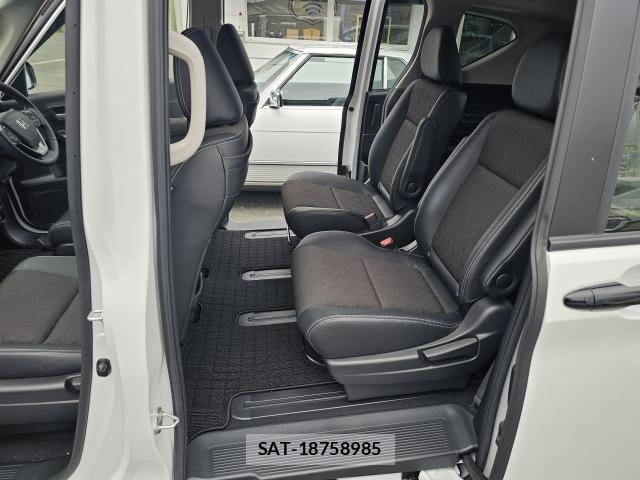 Honda FREED HYBRID 2024-04 8730123-5