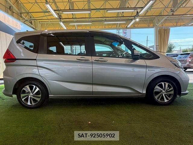 Honda FREED 2021-04 8728492-17
