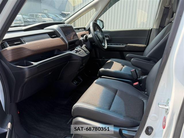 Honda FREED 2024-01 8726566-11