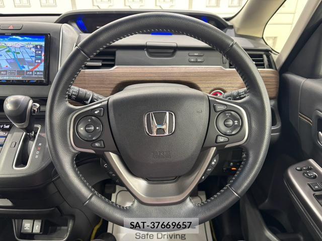 Honda FREED 2021-05 8727665-2