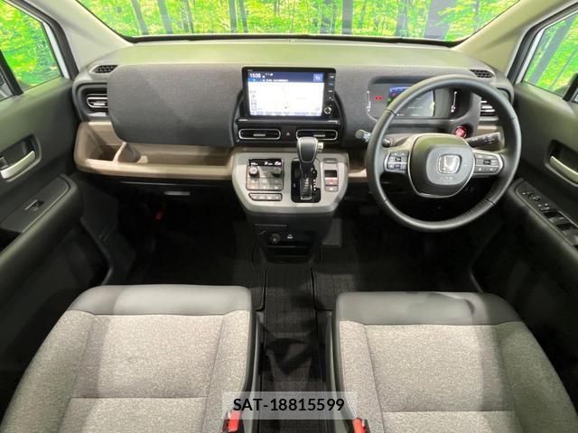 Honda FREED 2025-12 8730076-1