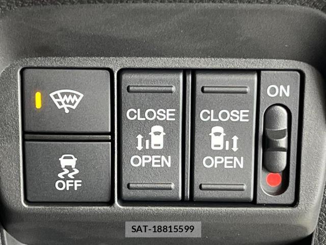 Honda FREED 2025-12 8730076-6