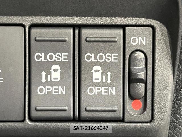 Honda FREED 2025-02 8730357-3