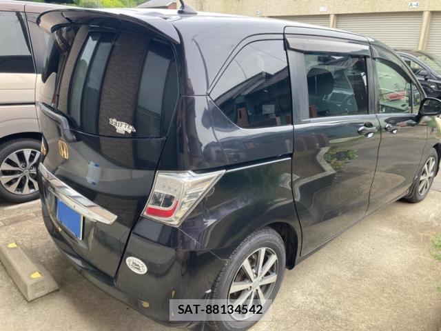 Honda FREED 2012-02 8730676-2