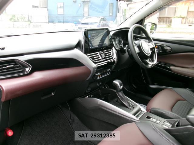 Suzuki Fronx 2025-06 8727517-5