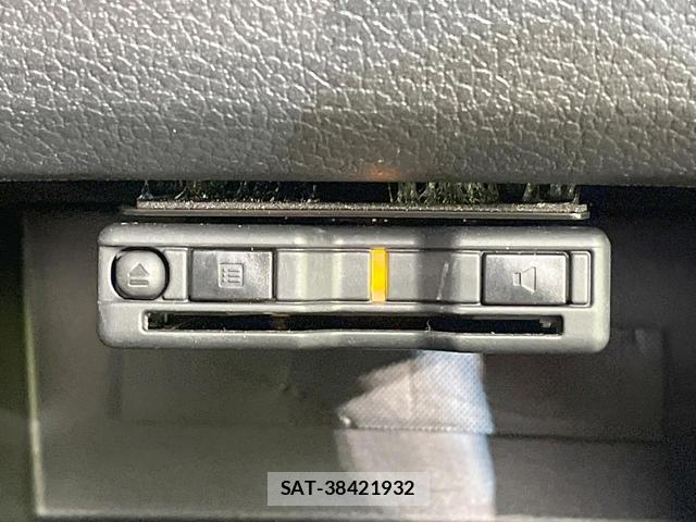 Suzuki Fronx 2025-05 8727602-6
