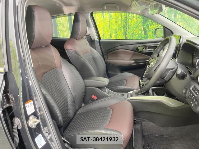 Suzuki Fronx 2025-05 8727602-7