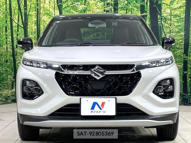 Suzuki Fronx 2024-10 8728030-13
