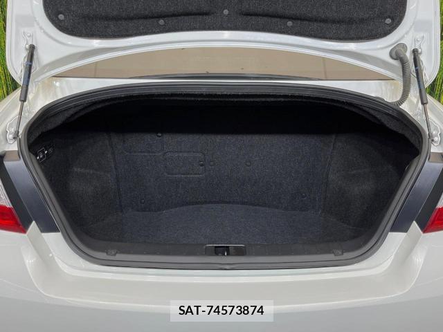 Nissan FUGA HYBRID 2013-10 8730884-9