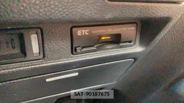 Nissan FUGA 2005-06 8727529-15