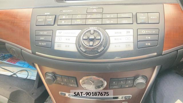 Nissan FUGA 2005-06 8727529-9