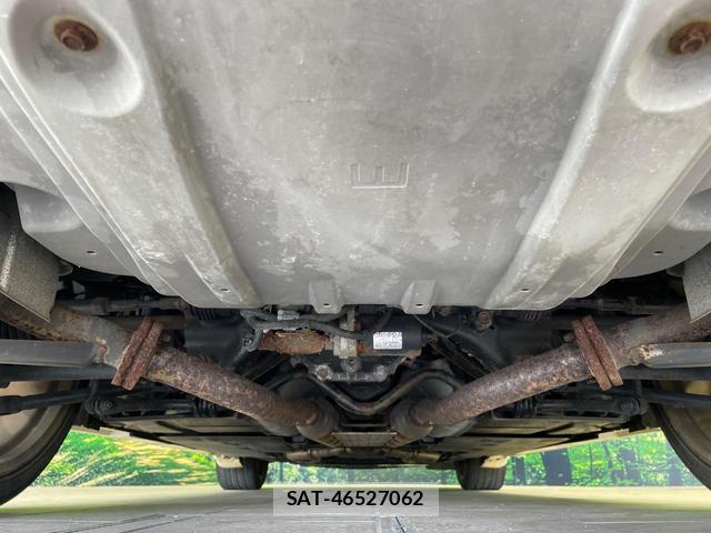 Nissan FUGA 2011-06 8730043-19