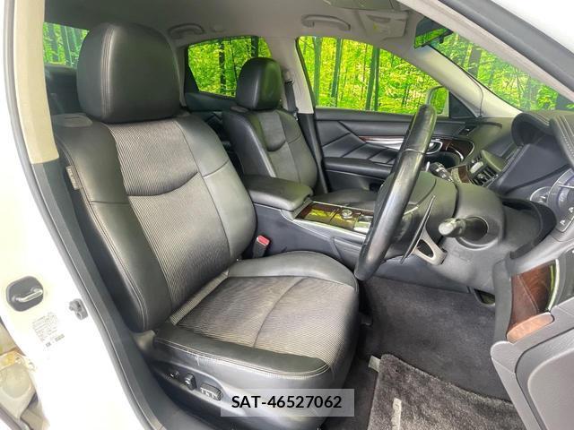 Nissan FUGA 2011-06 8730043-8
