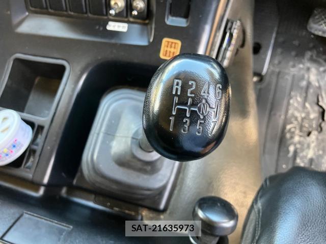 Isuzu GIGA 2003-01 8730400-15