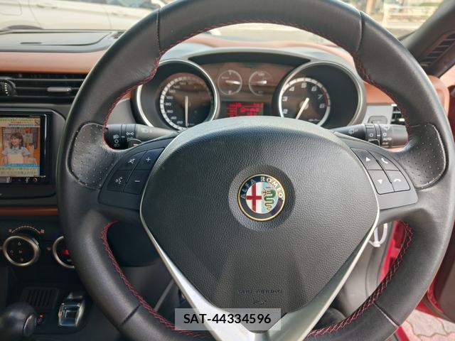 ALFA ROMEO GIULIETTA 2016-10 8725812-14