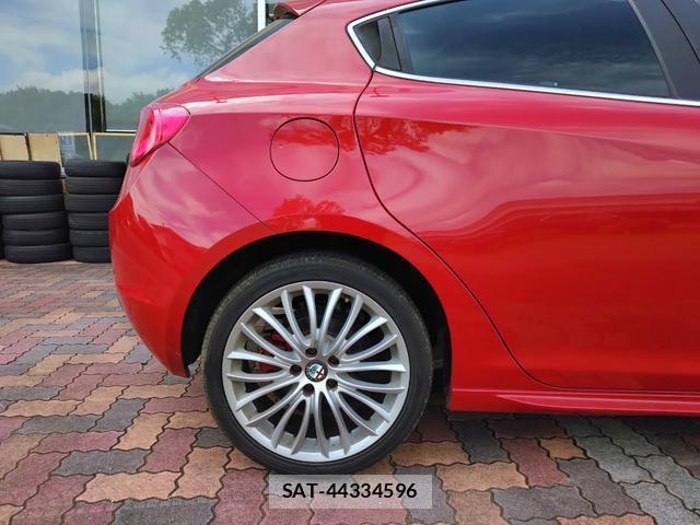 ALFA ROMEO GIULIETTA 2016-10 8725812-18