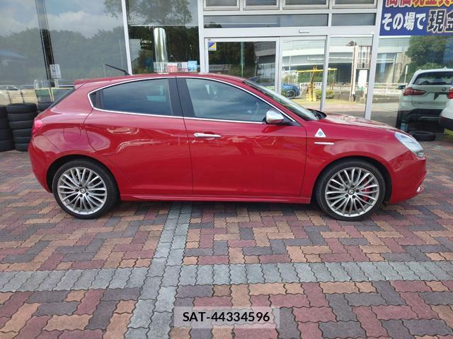 ALFA ROMEO GIULIETTA 2016-10 8725812-2