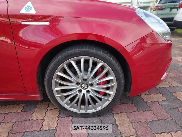 ALFA ROMEO GIULIETTA 2016-10 8725812-3