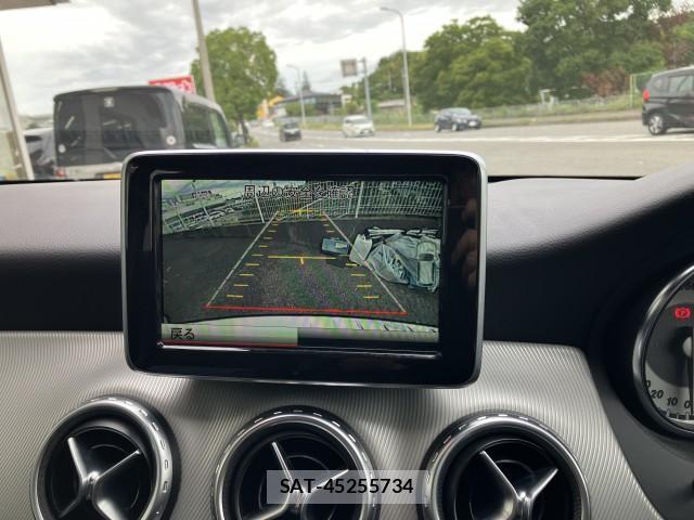Mercedes Benz GLA-CLASS 2015-04 8726513-11