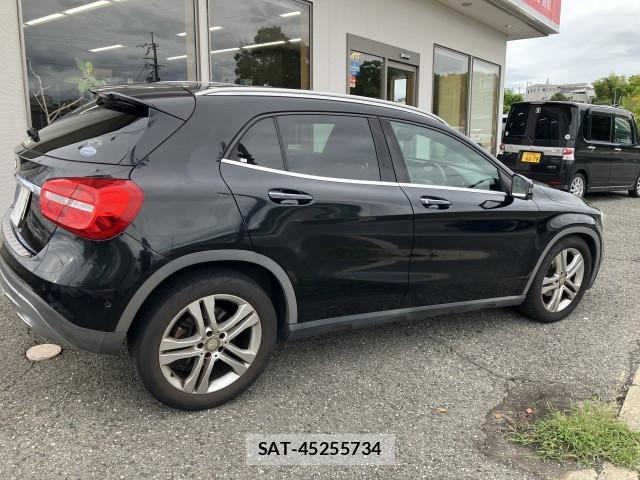 Mercedes Benz GLA-CLASS 2015-04 8726513-3