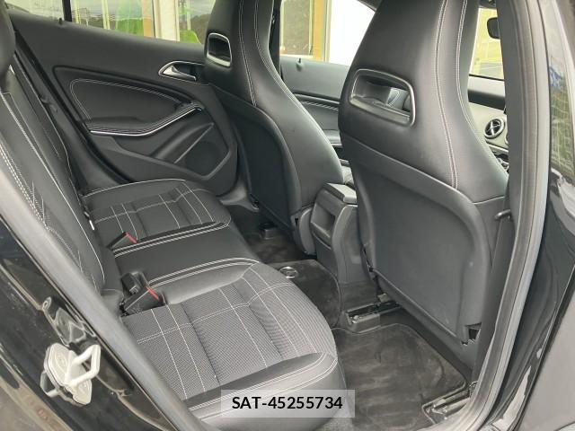 Mercedes Benz GLA-CLASS 2015-04 8726513-6