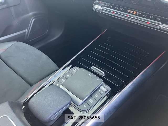 Mercedes Benz GLA-CLASS 2022-12 8730517-18