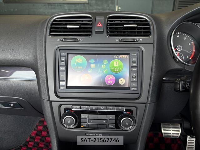 VolksWagen GOLF 2012-01 8725844-13