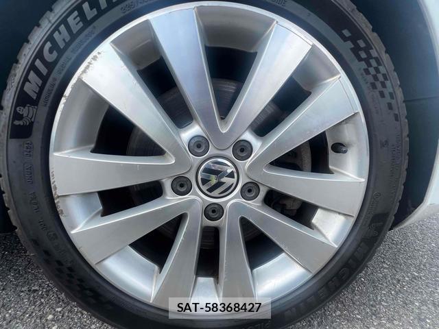 VolksWagen GOLF 2012-06 8726632-15