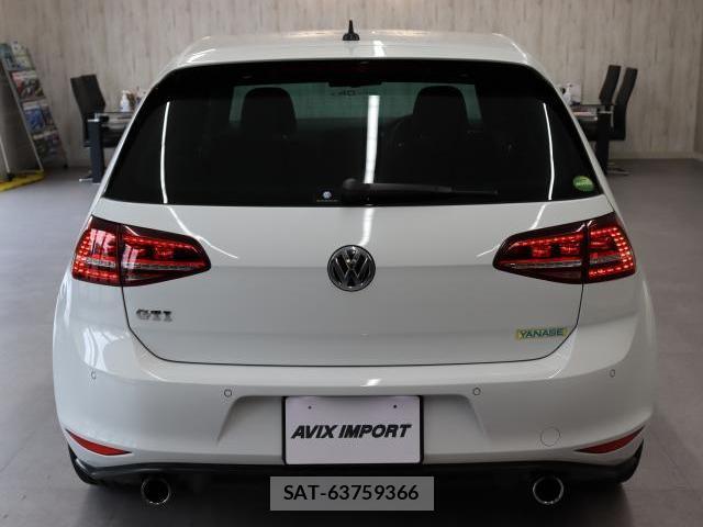 VolksWagen GOLF GTI 2014-08 8728533-3