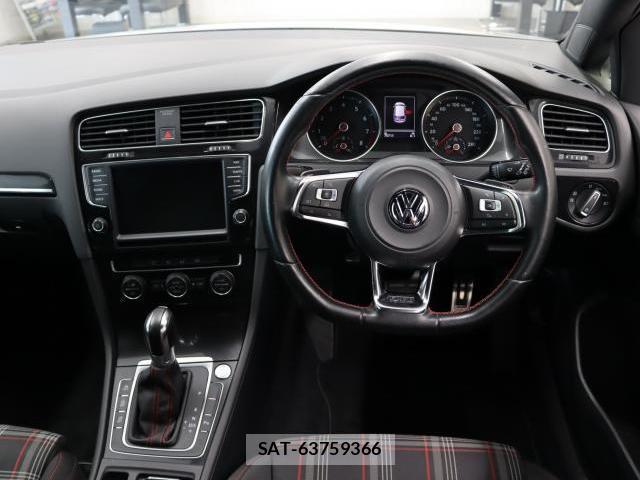 VolksWagen GOLF GTI 2014-08 8728533-8