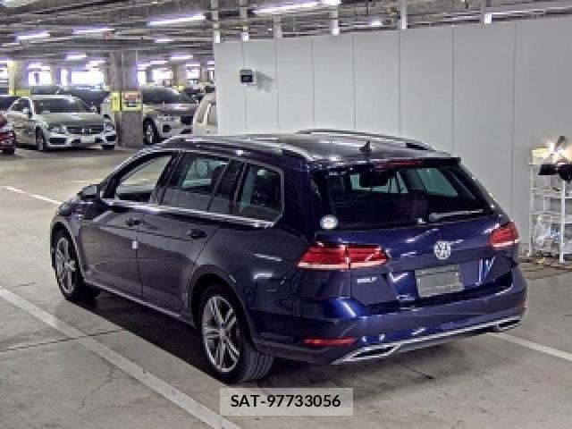 VolksWagen GOLF VARIANT 2019-08 8729447-4
