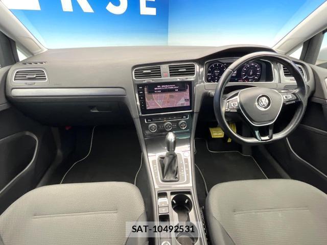 VolksWagen GOLF 2019-03 8725984-1