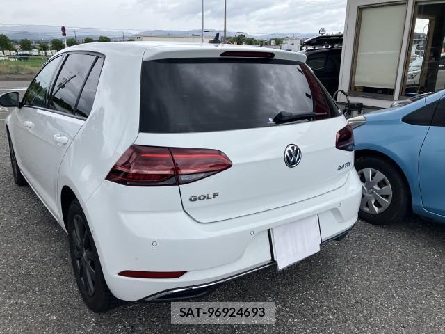 VolksWagen GOLF 2020-03 8726515-2