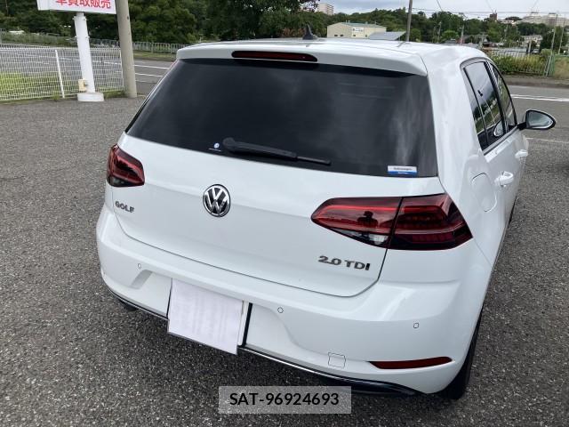 VolksWagen GOLF 2020-03 8726515-3