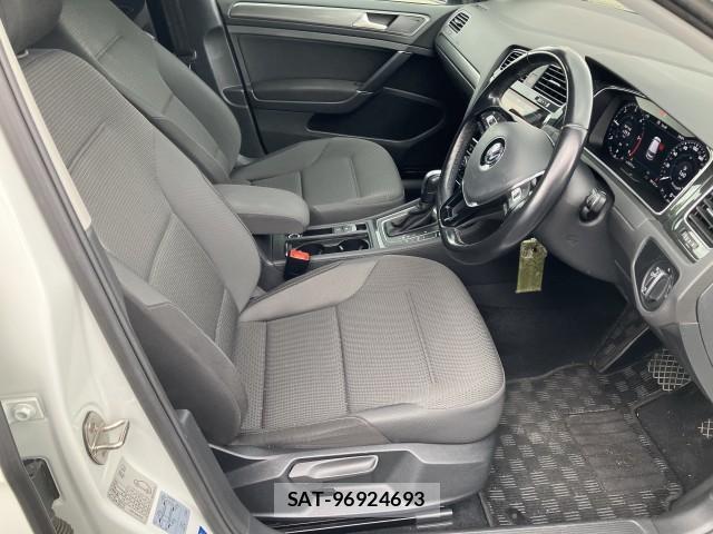 VolksWagen GOLF 2020-03 8726515-5