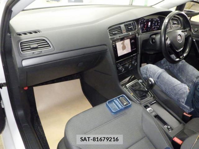 VolksWagen GOLF 2019-01 8729943-2